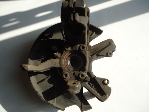 Stub axle left front - axle,