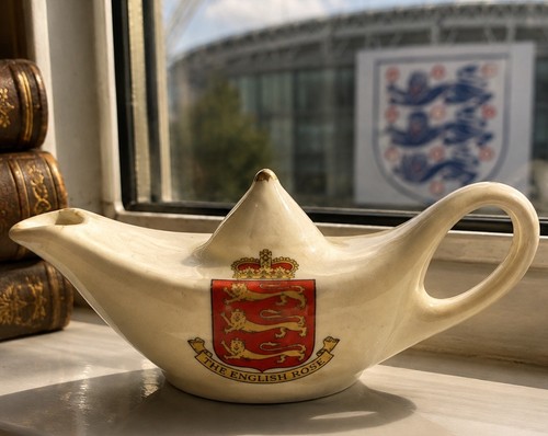 Vintage crested china genie - vintage,