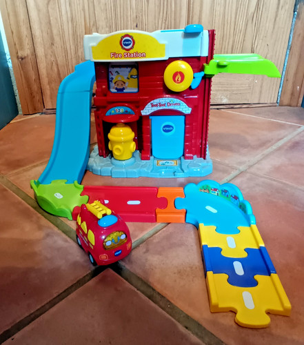 Vtech toot - toot,