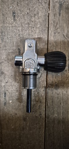 Leicester dive bottle valve - bottle,