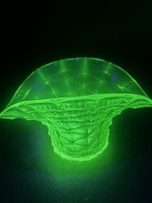Light Green Uranium Glass vase posy flower bowl top hat fan Vaseline UV antique