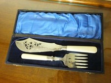 E.P.N.S. CASED FISH SERVING