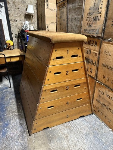 Large vintage vault - large,