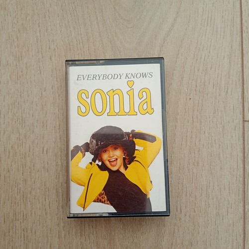 Sonia everybody knows - -,