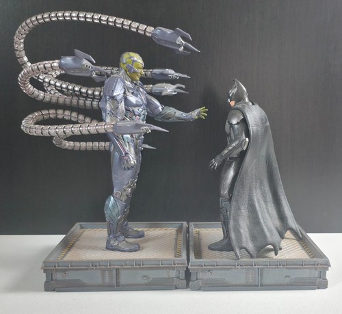 Injustice statue set read - 2,