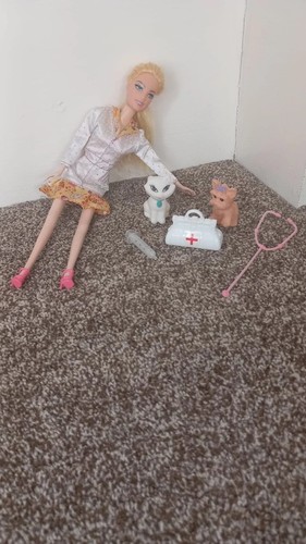 Barbie vet set with dogs - barbie,