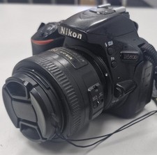 Nikon D5600 WITH 35MM LENS -