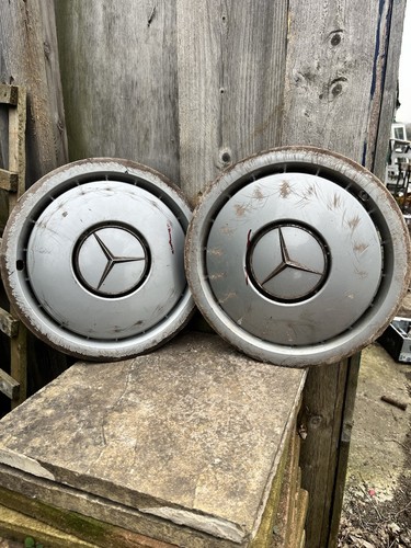 Mercedes wheel hub - caps, 16”(