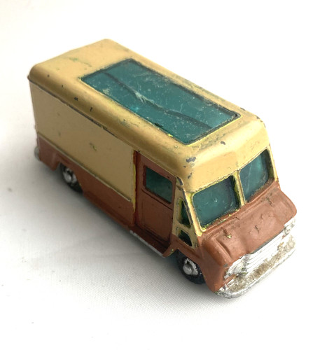 Husky 1961 commer - 1961, walk-thru