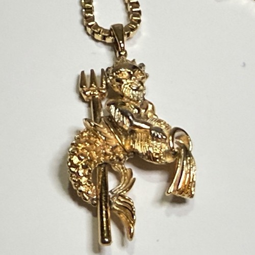 Monet mens vintage - gold, tone