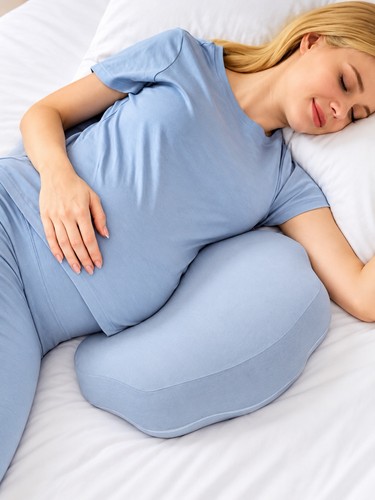 Chilling home pregnancy - chilling,