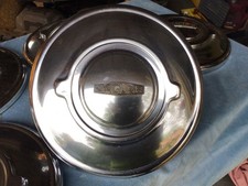 CLASSIC JAGUAR HUB CAPS SET OF 5 very good condition