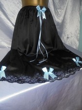 Stunning  silky    black  vtg    half  slip cd/tv  32 to 52 BNWOT