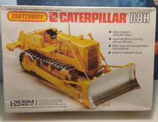 Matchbox / AMT  1:25 scale Caterpillar D8H Bulldozer VERY RARE MODEL KIT
