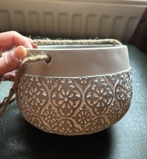 Embossed Beige Grey Ceramic Rope Hanging Planter Mediterranean Plant Pot 14x10cm