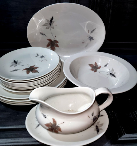 Royal doulton bone china - royal,