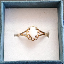 9ct Gold Vintage Opal