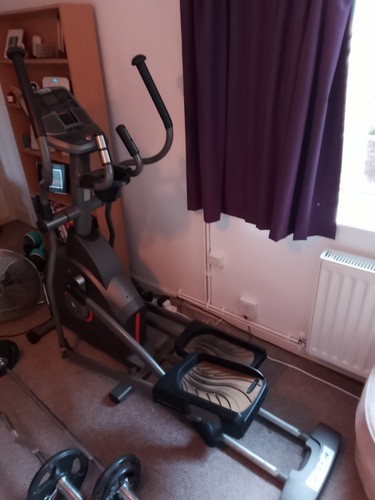 Horizon cross trainer used