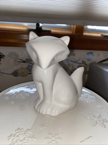 Target white ceramic fox - white,