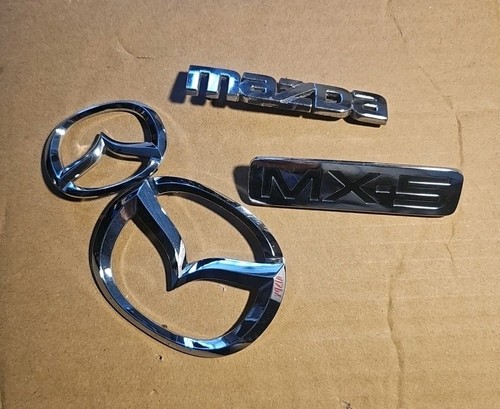 2009 mazda mx5 front - front, and
