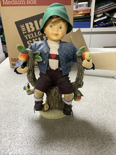 Hummel apple tree boy - apple,