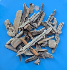 Natural Driftwood - 50 pieces