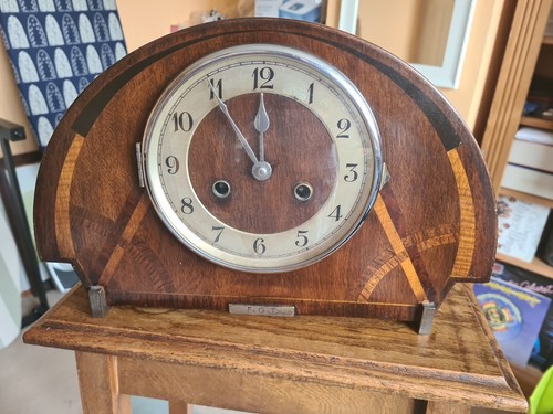 Vintage mantle clock not - mantle,