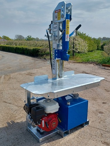 Self contained log splitter - contained,
