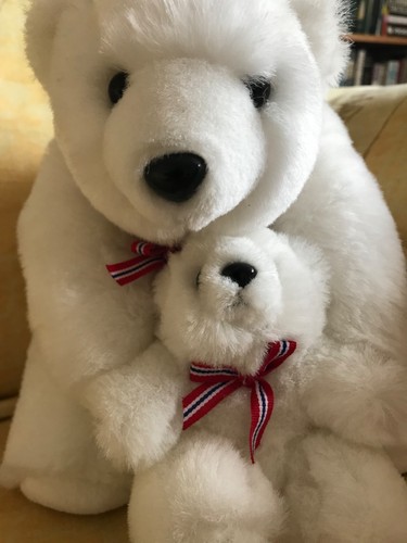 Hugging polar bears mother - polar,