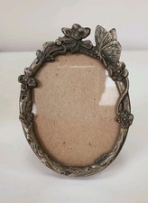 Vintage Oval Picture Frame Art