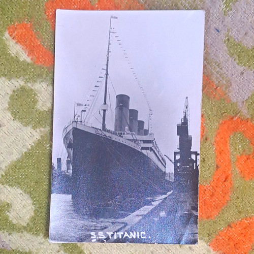 Titanic black white - titanic,