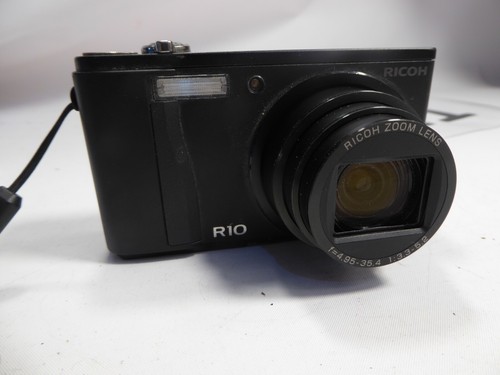 Ricoh digital camera - camera, r10