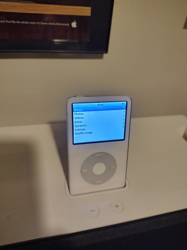 Apple ipod classic 5th gen - ipod,
