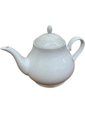 White Porcelain Teapot with Lid Minimalist Design Kitchenware