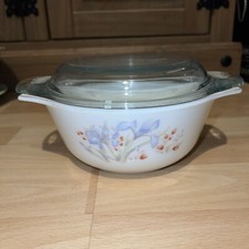 Pyrex -Blue Iris Vintage