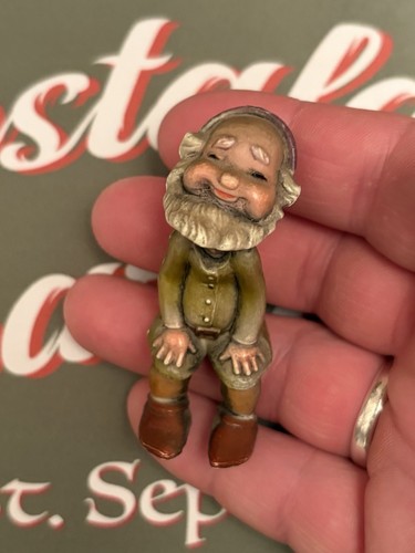 Vintage resin plastic gnome - resin/,