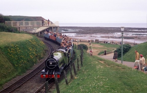 Photo scarborough train on - ,