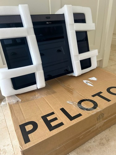 Peloton bike screen - peloton,