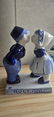 Hand painted delft - painted, &