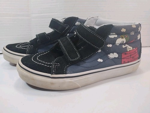 Vans peanuts off - x, wall