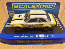 MINT Scalextric C3489 Ford