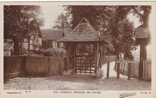 THE LYCHGATE, PERIVALE, NR EALING - OLD REAL PHOTO POSTCARD (ref 7238/19 B02)