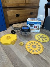 Brinsea Mini II 2 Advance Incubator Automatic With Extra 12 Egg Tray And Cutouts