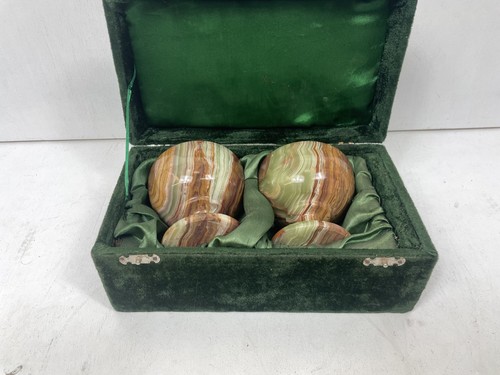 Onyx goblets with case - with,