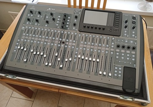 Behringer x32 digital mixer - behringer,