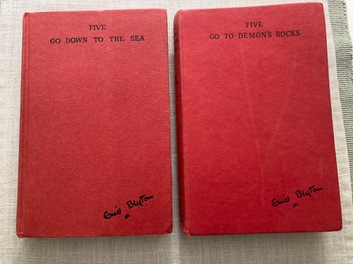 Vintage enid blyton famous - x,