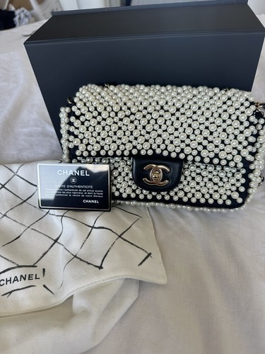 Chanel 19s pearl mini - chanel,