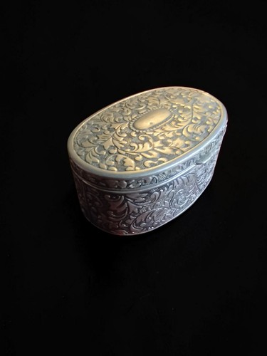 Vtg embossed silver - silver, metal