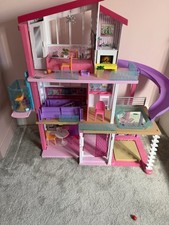  Barbie dream house 