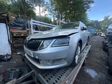 SKODA OCTAVIA 2017 1.6 DIESEL BREAKING WHEEL NUT 